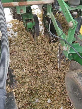 Image of John Deere 1770 equipment image 2