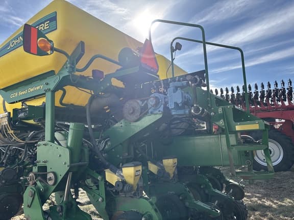 Image of John Deere 1770 Primary image