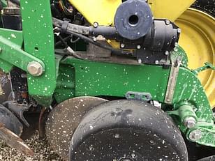 Main image John Deere 1770 17