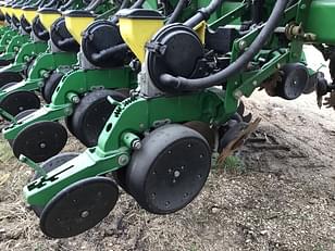 Main image John Deere 1770 9