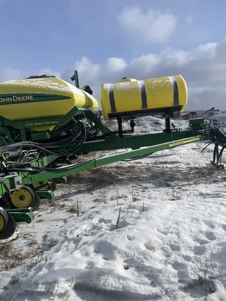 2012 John Deere 1770 Equipment Image0