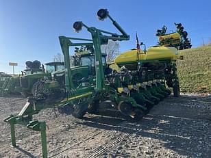 Main image John Deere 1770 0