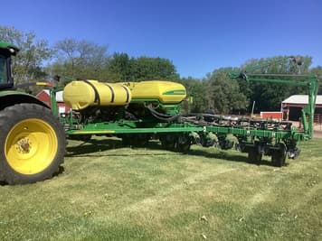 Main image John Deere 1770