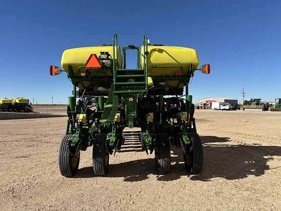 Image of John Deere 1770 equipment image 3