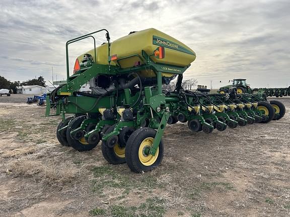 Image of John Deere 1770 equipment image 4