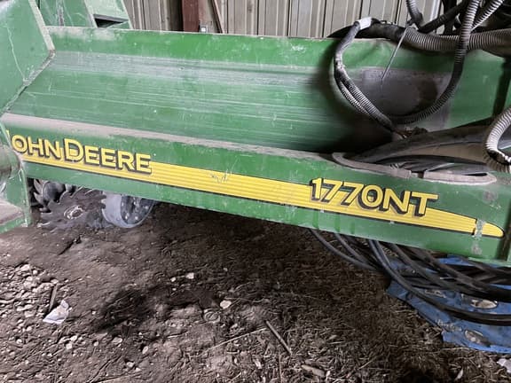 Image of John Deere 1770 equipment image 4