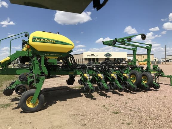 Image of John Deere 1770 Primary image