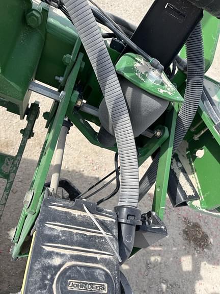 Image of John Deere 1770 equipment image 2