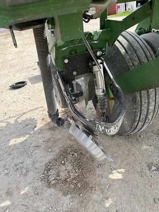 Image of John Deere 1770 equipment image 3