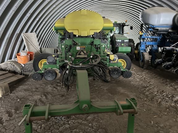 Image of John Deere 1770 equipment image 3