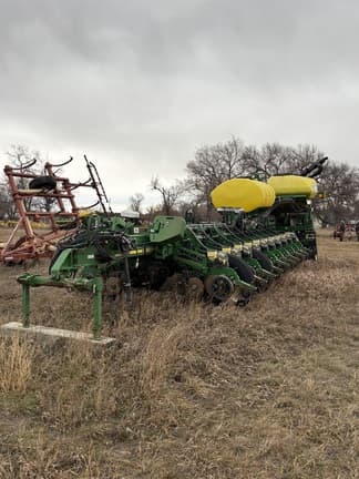 Image of John Deere 1770 Primary image