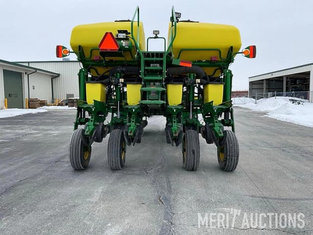 Image of John Deere 1770 equipment image 3