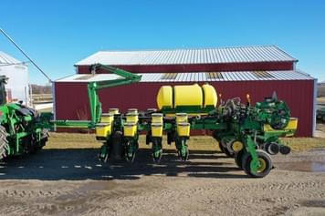 Main image John Deere 1770