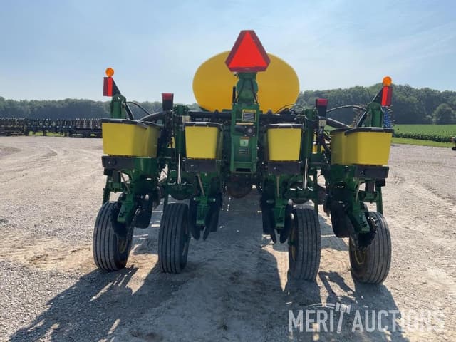 Image of John Deere 1770 equipment image 3