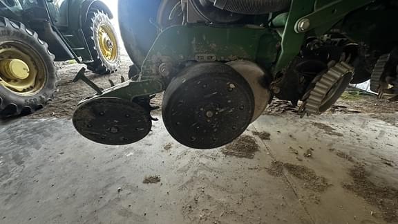 Image of John Deere 1790 equipment image 2