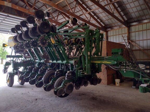 2012 John Deere 1790 Image