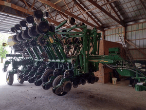 2012 John Deere 1790 Image