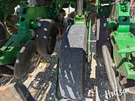Image of John Deere 1790 equipment image 4