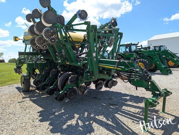 2012 John Deere 1790 Equipment Image0