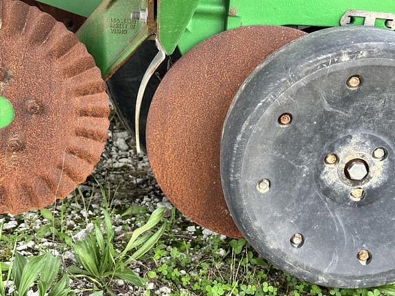 Image of John Deere 1790 equipment image 3