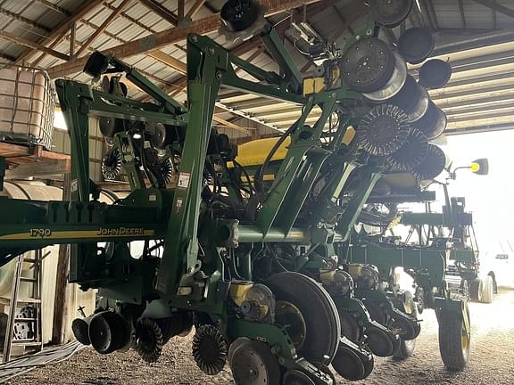 Image of John Deere 1790 Primary image