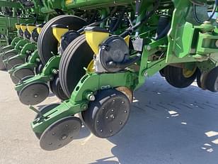 Main image John Deere 1790 8