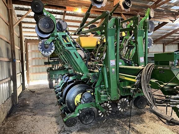 Image of John Deere 1790 Primary image