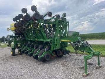 Main image John Deere 1790