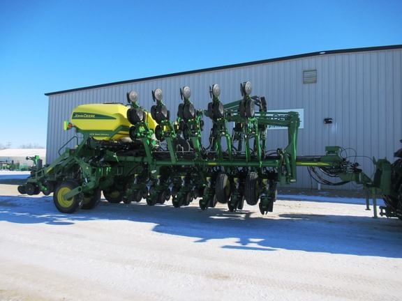 Main image John Deere 1790