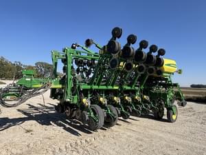 2012 John Deere 1790 Image