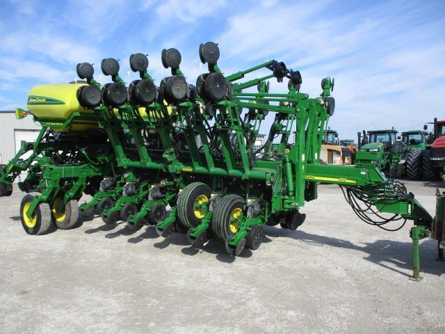 Image of John Deere 1790 equipment image 1