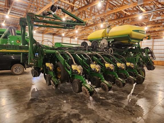 Image of John Deere 1790 Primary image