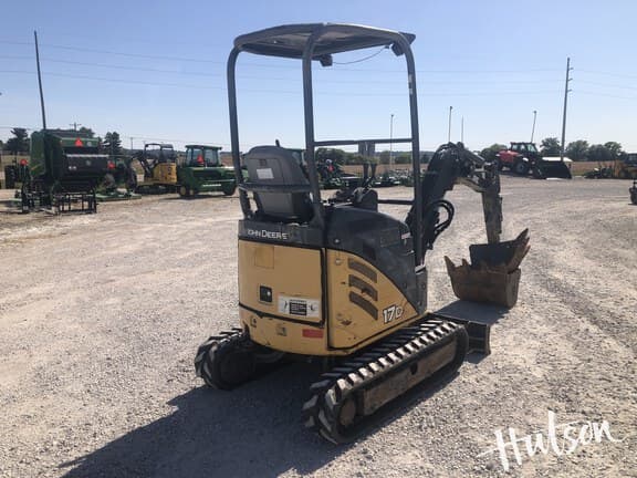 Image of John Deere 17D equipment image 3