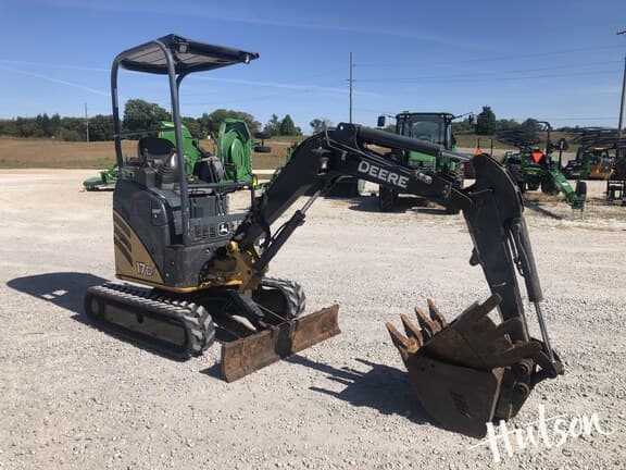 Image of John Deere 17D Primary image