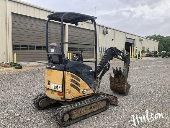 Image of John Deere 17D equipment image 4