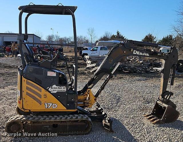 Image of John Deere 17D equipment image 3