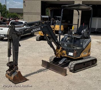 Main image John Deere 17D