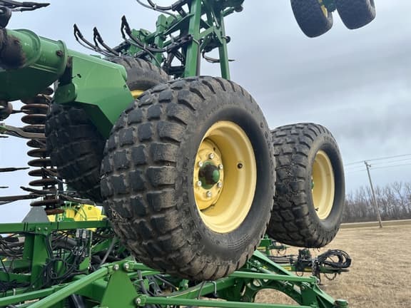 Image of John Deere 1830 equipment image 4