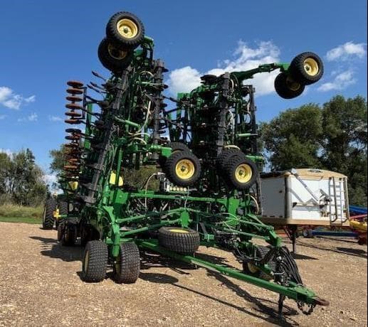 Image of John Deere 1835 equipment image 4