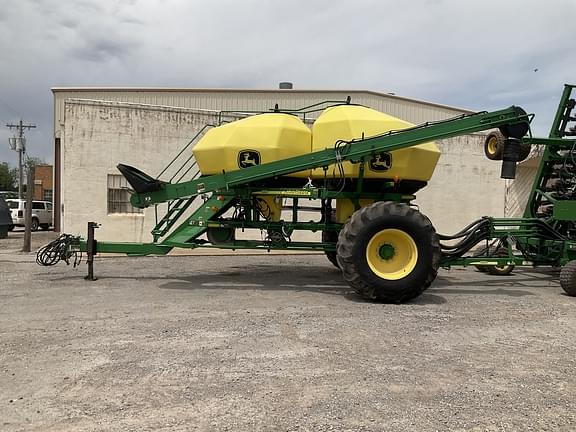 Image of John Deere 1890 equipment image 1