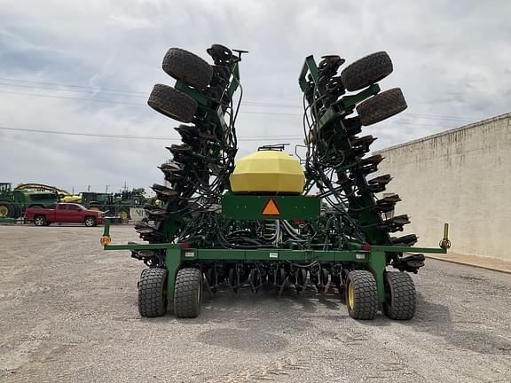 Image of John Deere 1890 equipment image 3