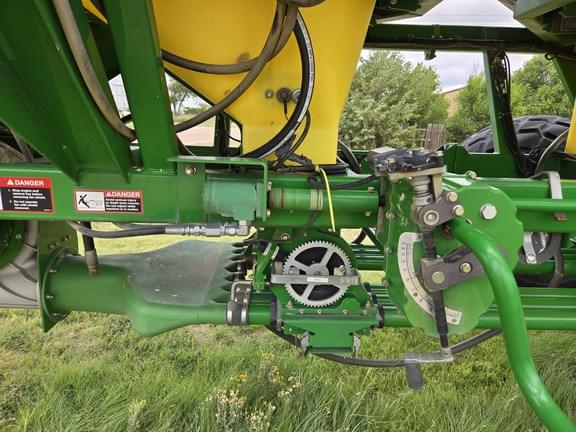 Image of John Deere 1890 equipment image 4