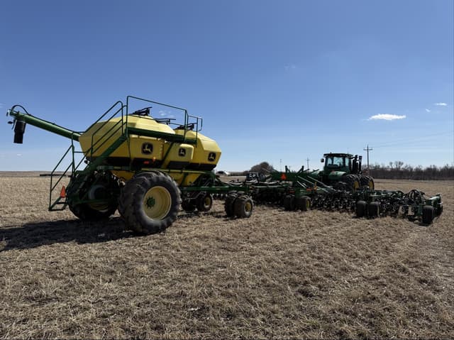 Image of John Deere 1890 equipment image 3