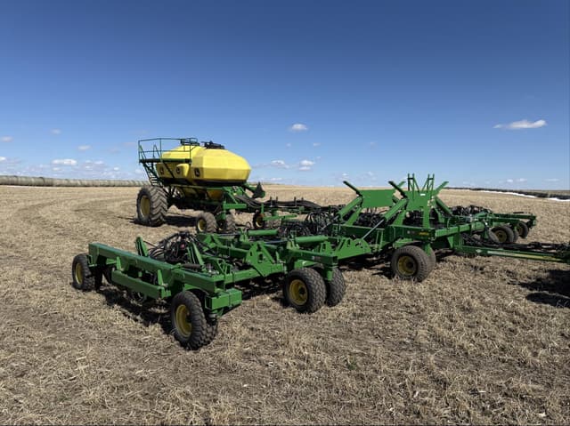 Image of John Deere 1890 equipment image 2