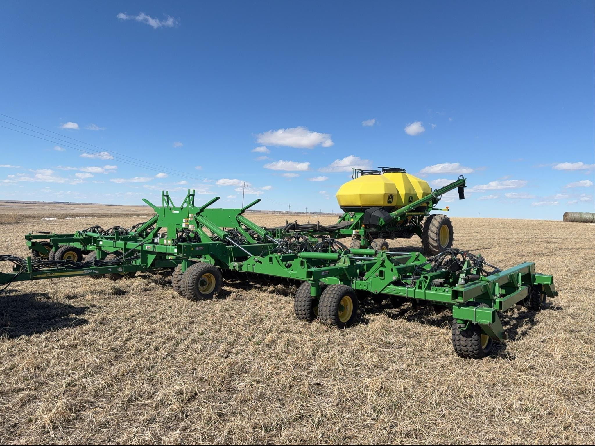 2012 John Deere 1890 Equipment Image0