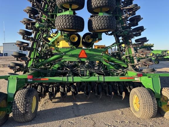 Image of John Deere 1890 equipment image 3