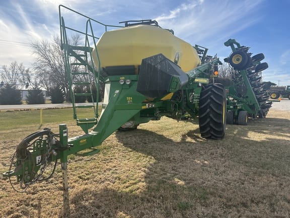 2012 John Deere 1890 Equipment Image0