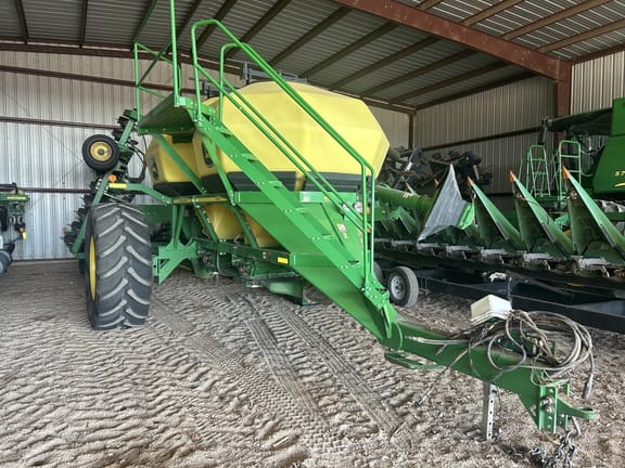 2012 John Deere 1890 Equipment Image0