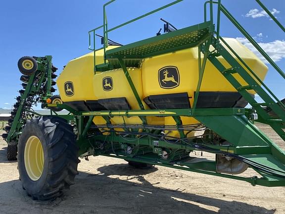 Image of John Deere 1890 equipment image 3