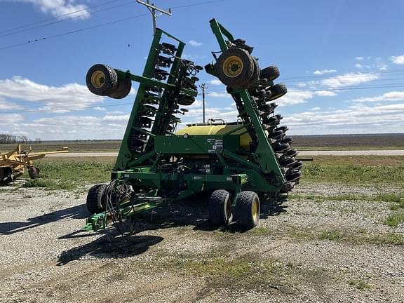 Image of John Deere 1990 Primary image